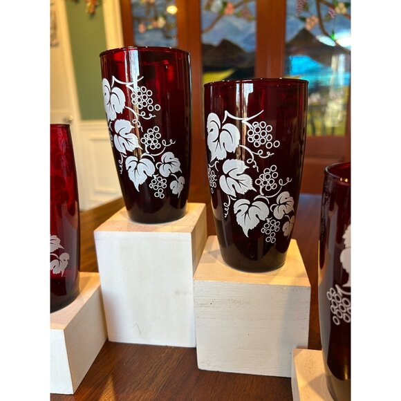Ruby Red Anchor Hocking Grape Patterned Glass Tumblers. - Picture 8 of 12